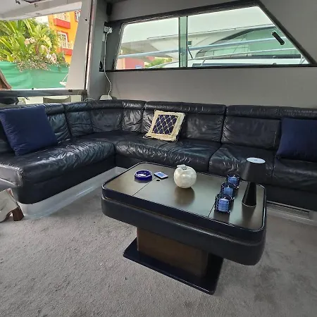 Moonlight Lady, Our Secret On The Med! Торрев'єха