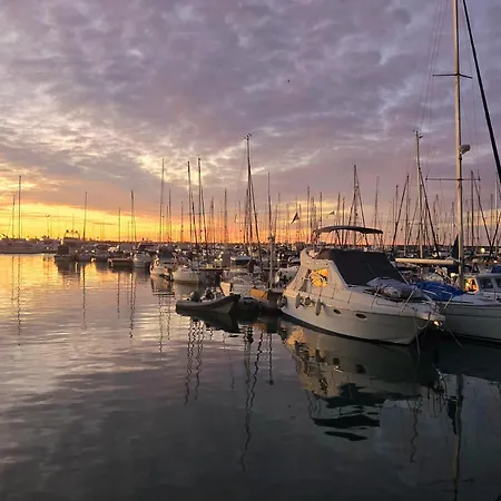 Moonlight Lady, Our Secret On The Med! 船屋 托雷维耶哈