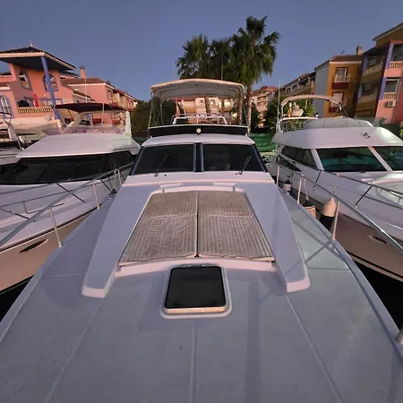 船屋 Moonlight Lady, Our Secret On The Med! 托雷维耶哈