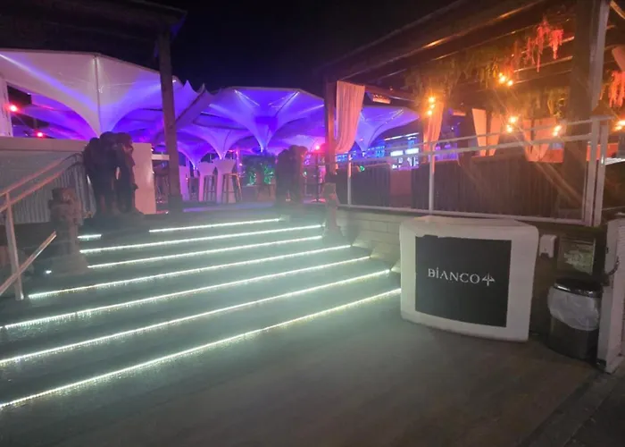 船屋 Moonlight Lady, Our Secret On The Med! 托雷维耶哈