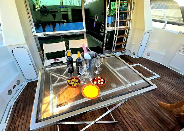 船屋 Moonlight Lady, Our Secret On The Med!