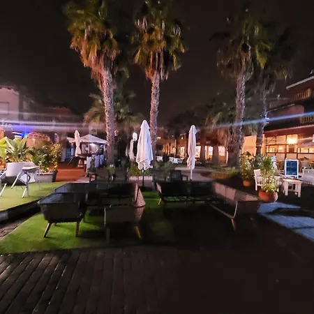 Moonlight Lady, Our Secret On The Med! Ботель