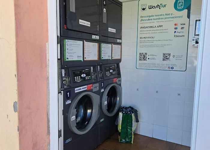 Ботель Moonlight Lady, Our Secret On The Med!