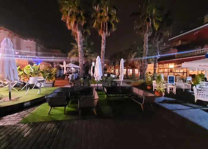 Moonlight Lady, Our Secret On The Med! Ботель