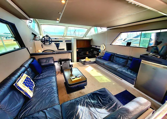 Moonlight Lady, Our Secret On The Med! *